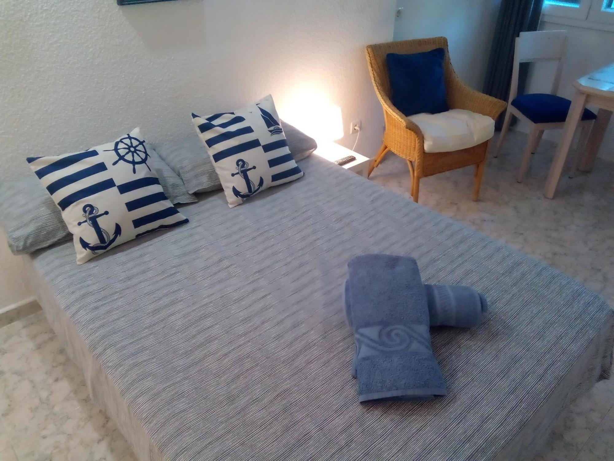 Apartment Los Cisnes Beach Studio 100m Playa *